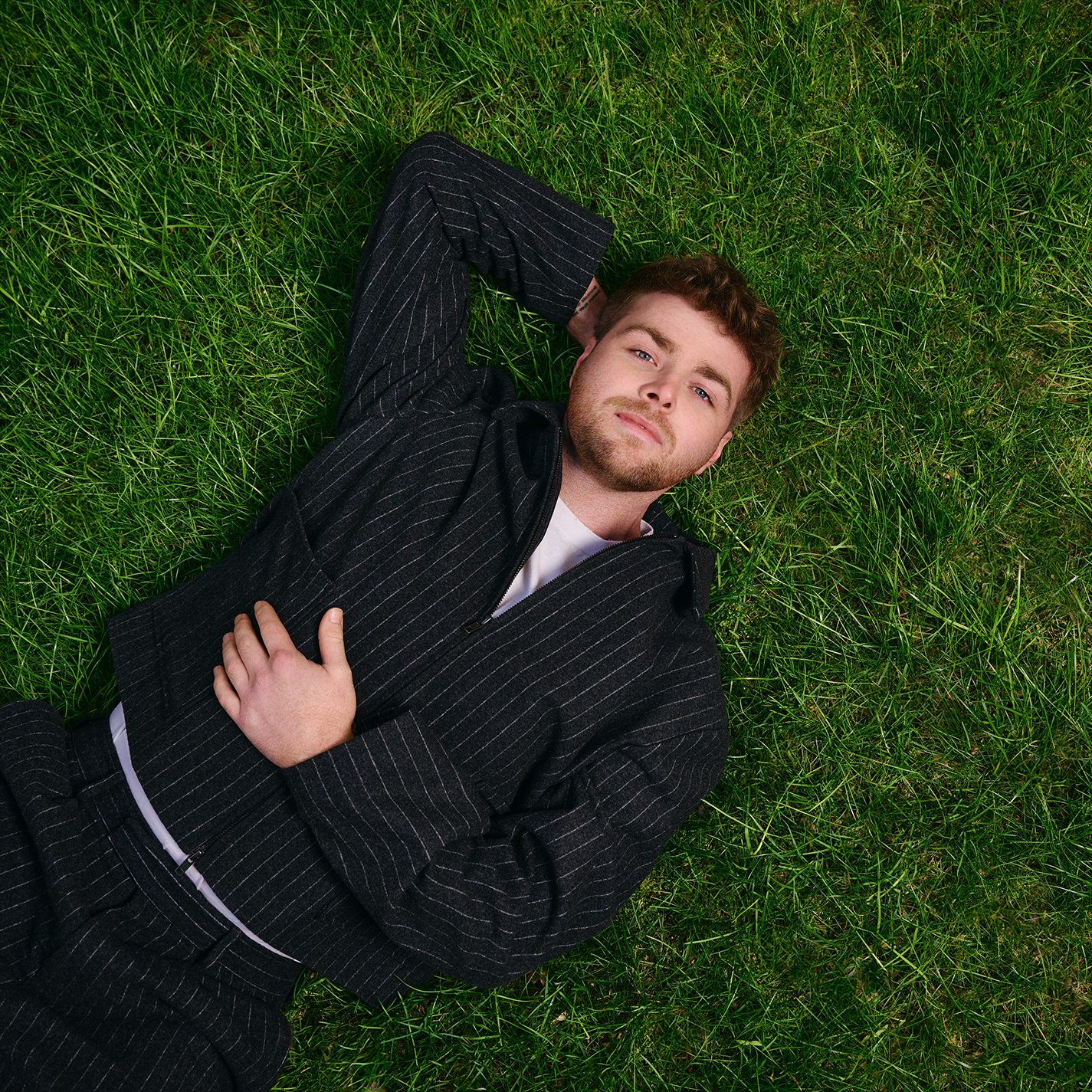 Alex Warren lands his first Irish #1 album!
