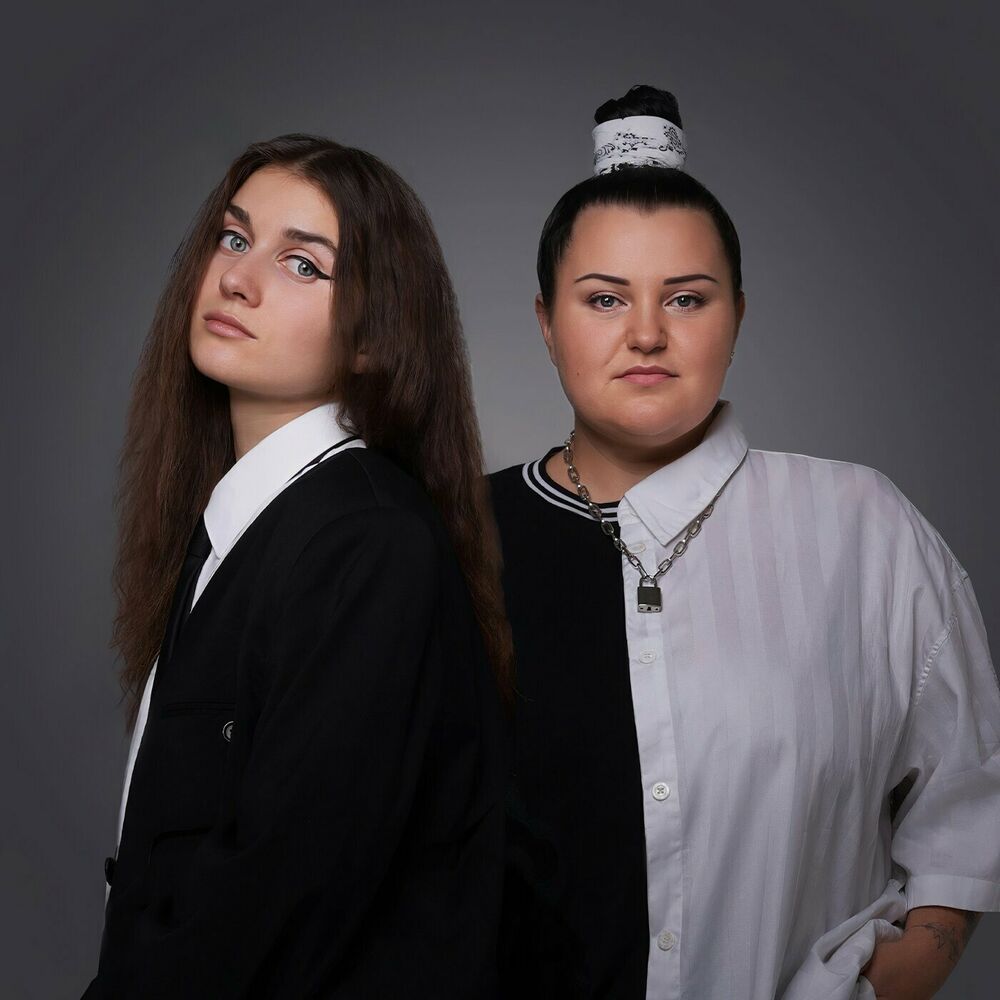TERESA & MARIA by ALYONA ALYONA/JERRY HEIL