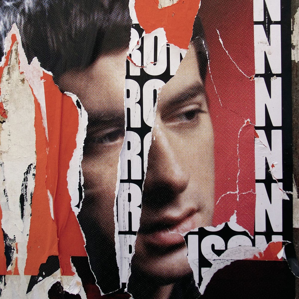 VALERIE by MARK RONSON FT AMY WINEHOUSE